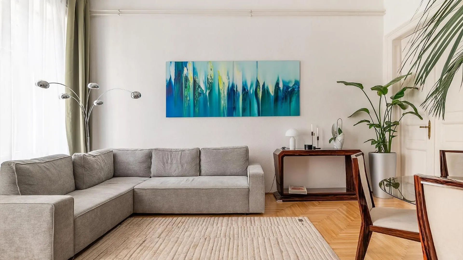 Aviator Luxury Apartment In The City Center  بودابست