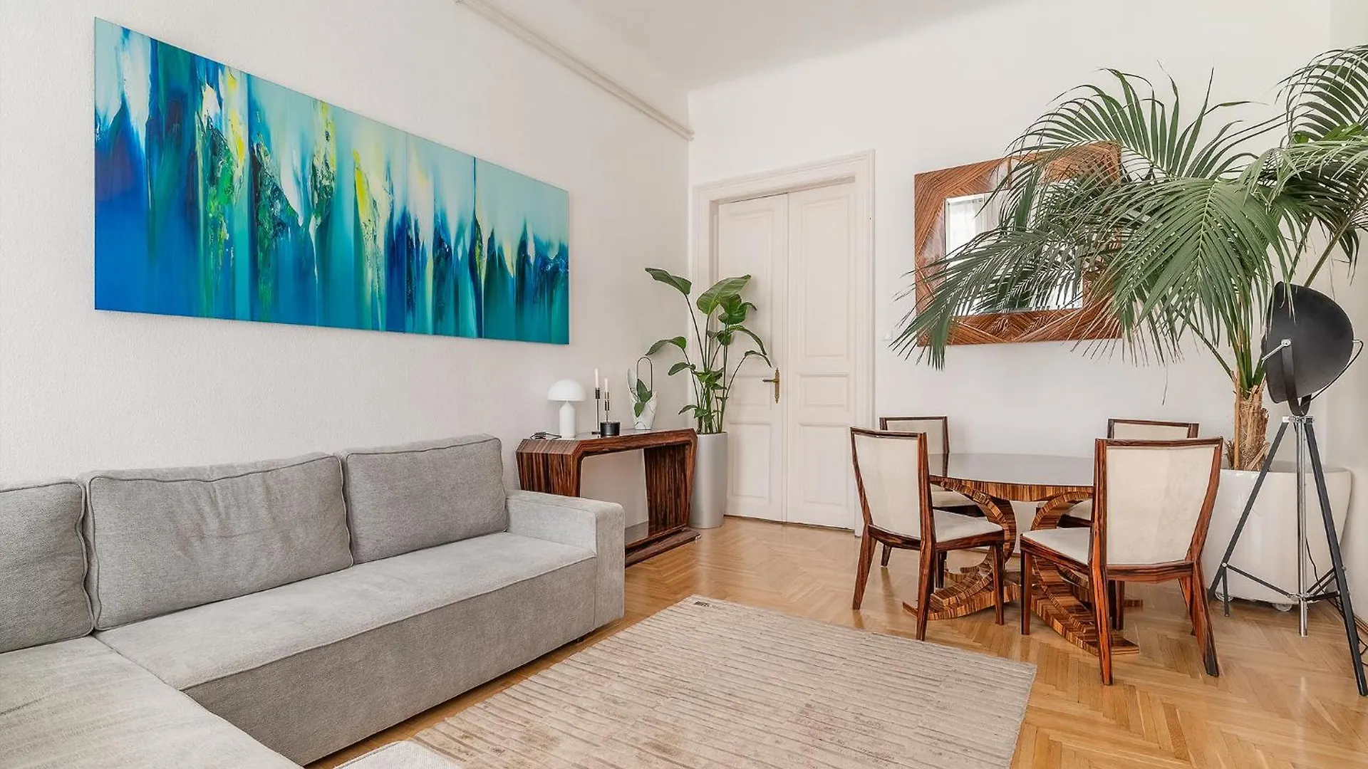 Aviator Luxury Apartment In The City Center بودابست